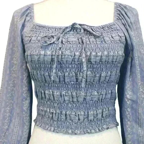 American Eagle Light Blue Floral Blouse Ruched Bodice Long Sleeves Size XS - Picture 3 of 8